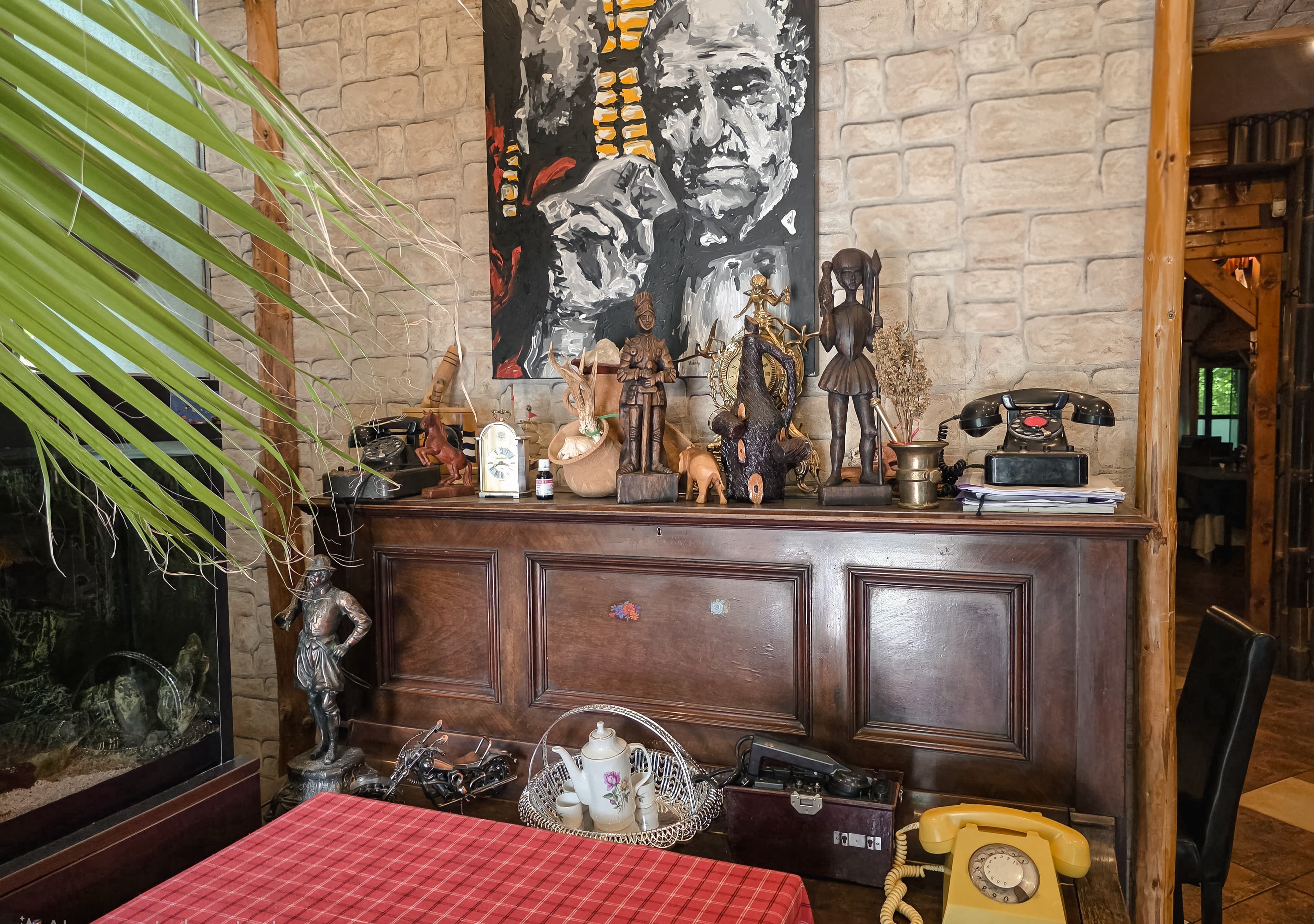 Casa Nasului Intrare Salon