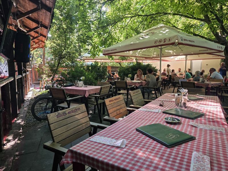 Casa Nasului Gradina